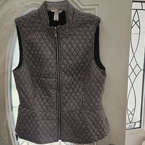White House Black Market Houndstooth Vest